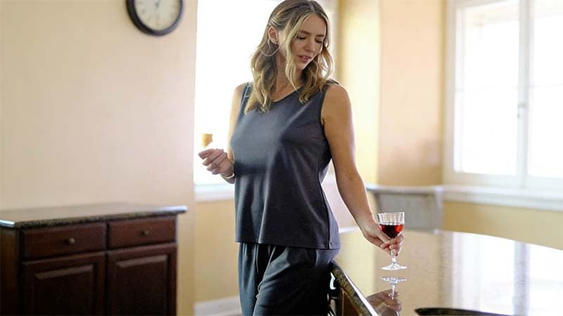 Tank Top vs Sleeveless Shirt: What’s the Real Difference?
